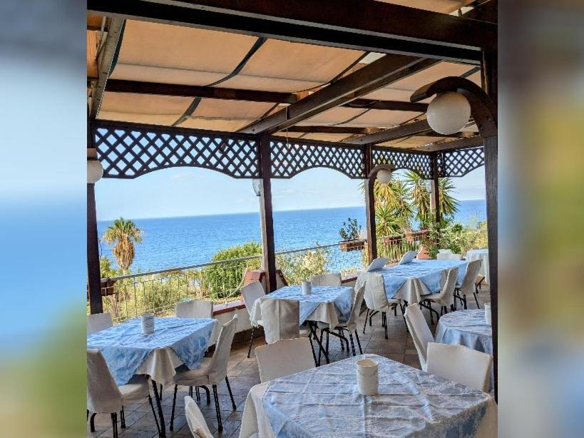 Paradiso Hotel Ristorante Riaci Capo Экстерьер фото