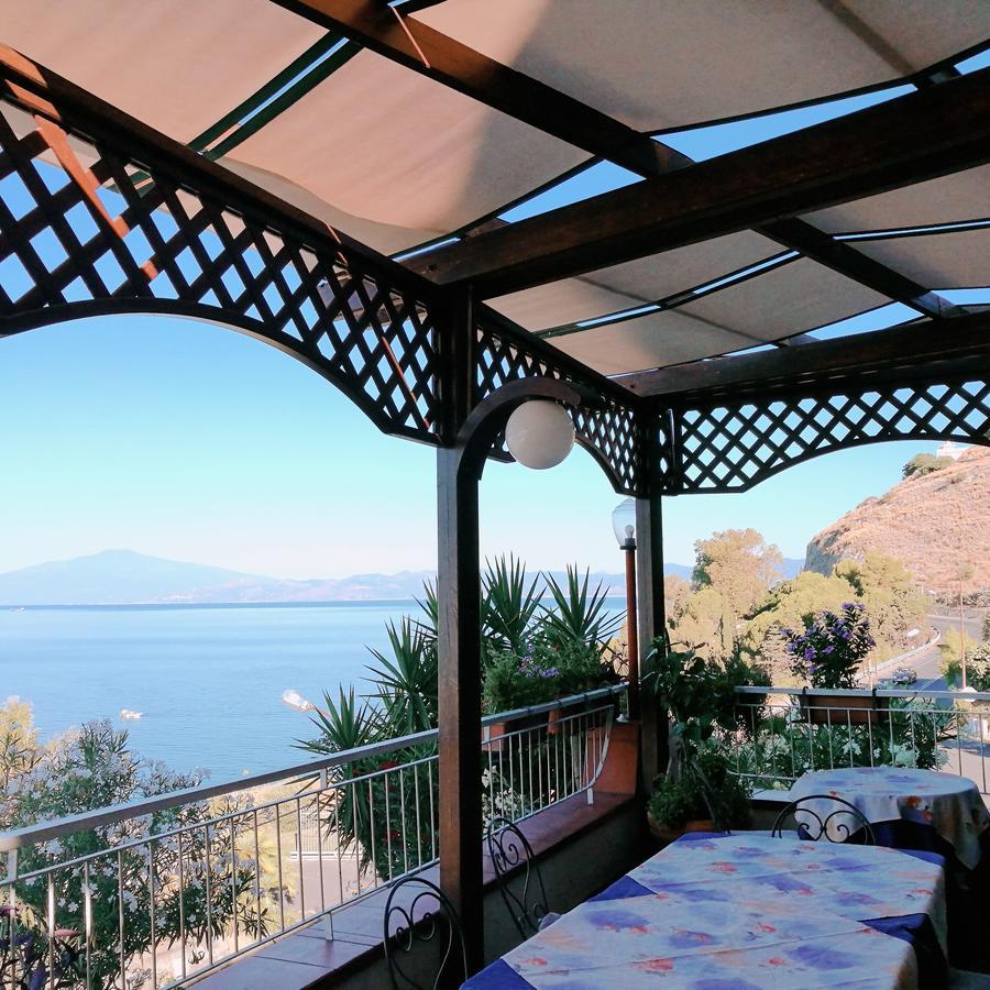 Paradiso Hotel Ristorante Riaci Capo Экстерьер фото
